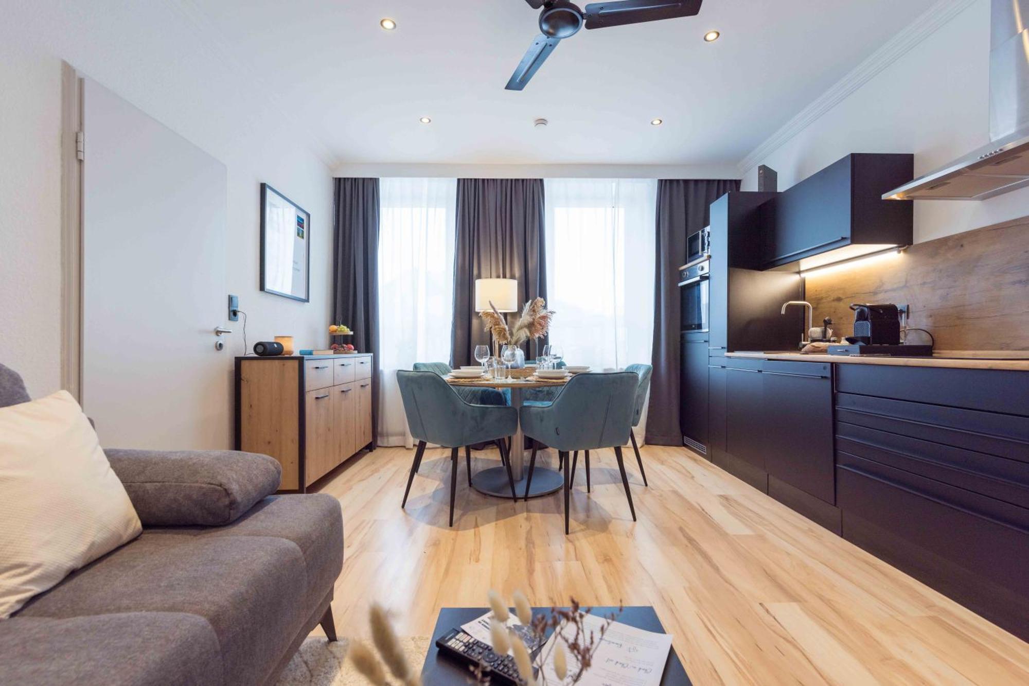 Schillerapartment Hof, Kueche, 24H Digital-Checkin, Parkplatz, Wlan250Mbit Hof  Esterno foto