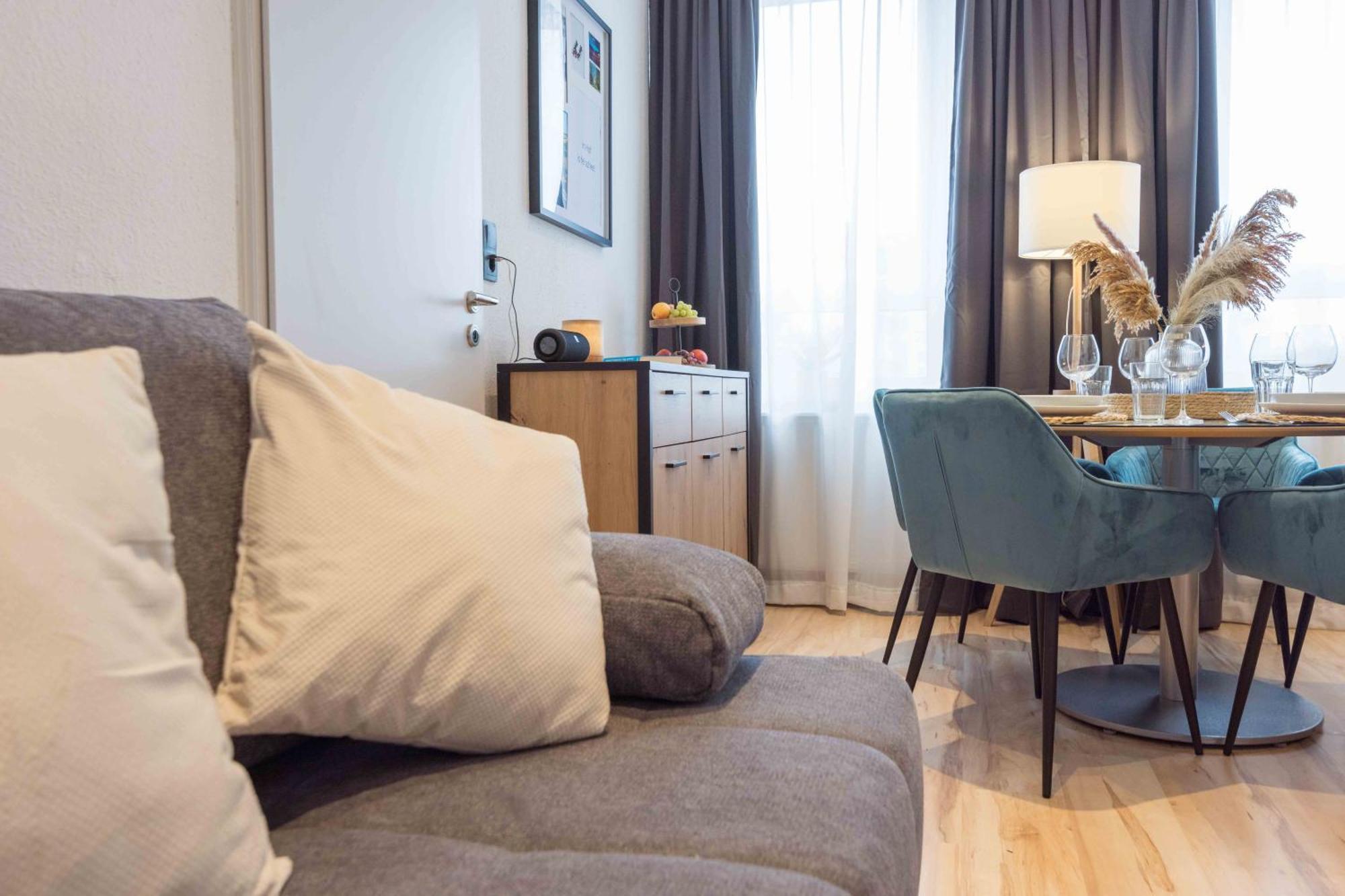 Schillerapartment Hof, Kueche, 24H Digital-Checkin, Parkplatz, Wlan250Mbit Hof  Esterno foto