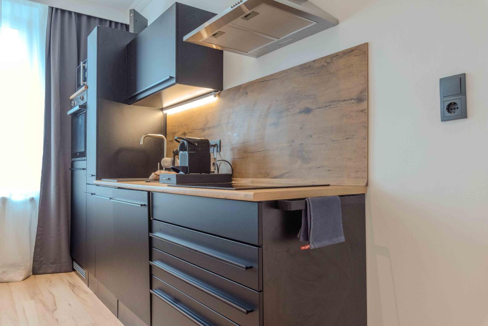 Schillerapartment Hof, Kueche, 24H Digital-Checkin, Parkplatz, Wlan250Mbit Hof  Esterno foto
