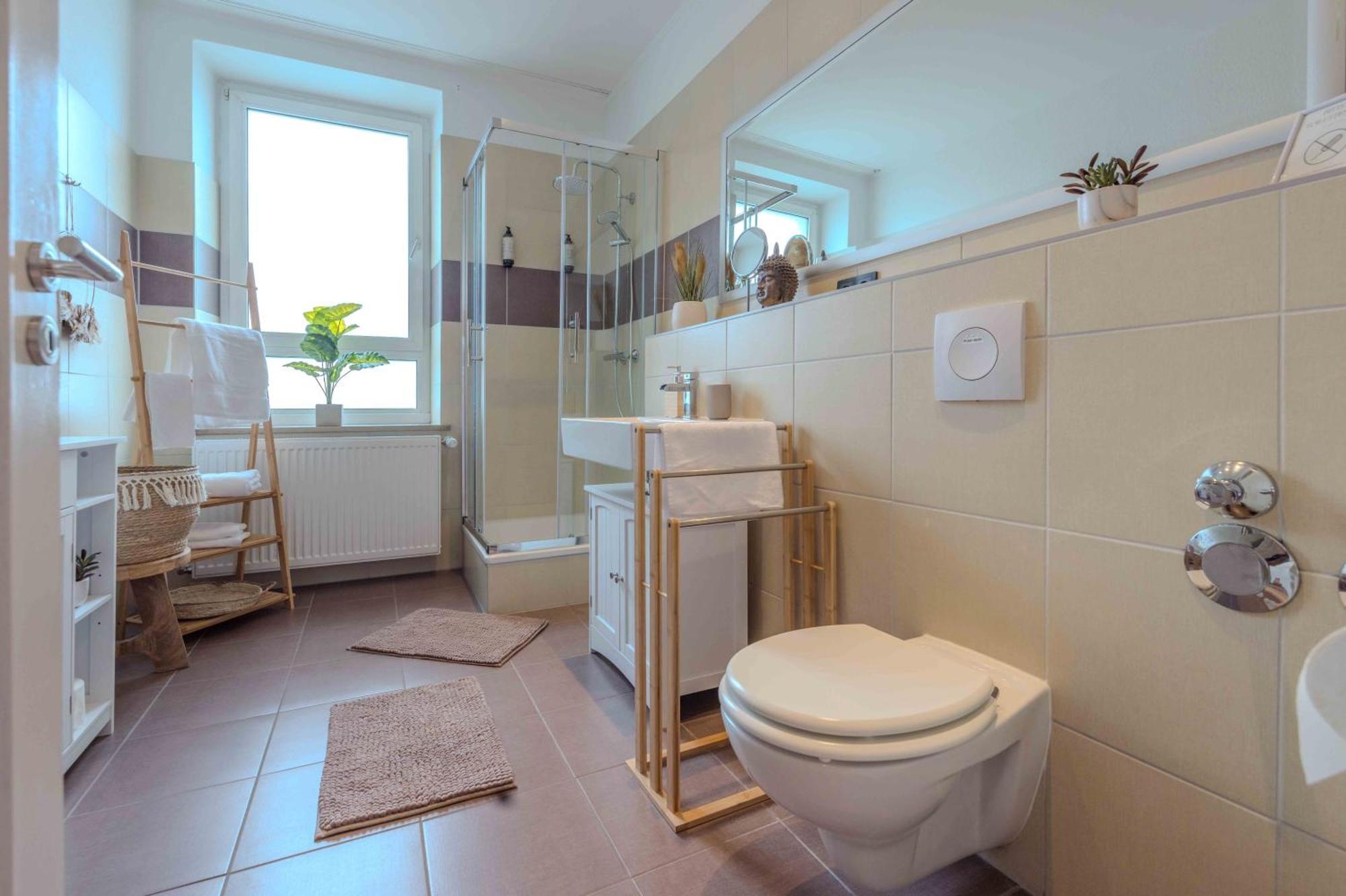 Schillerapartment Hof, Kueche, 24H Digital-Checkin, Parkplatz, Wlan250Mbit Hof  Esterno foto